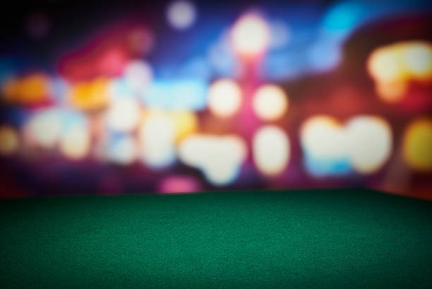 apikjitu mobile app interface showing slot games and live casino options